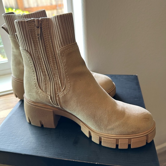 SM New York Henley Boot Size 8 - Picture 5 of 10